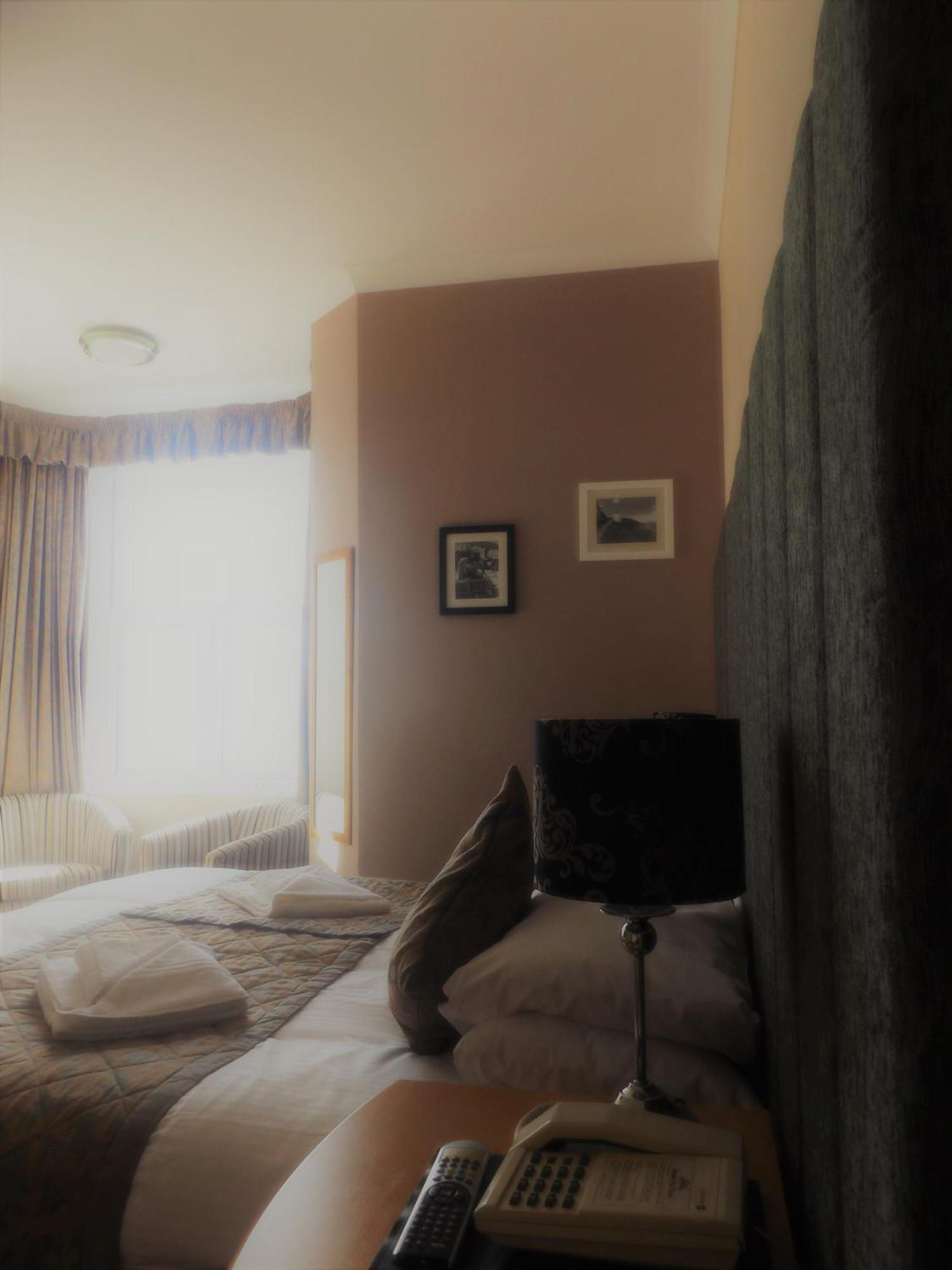 Membly Hall Hotel Falmouth Ruang foto